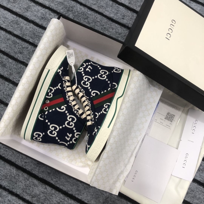 G*u*i casual shoes